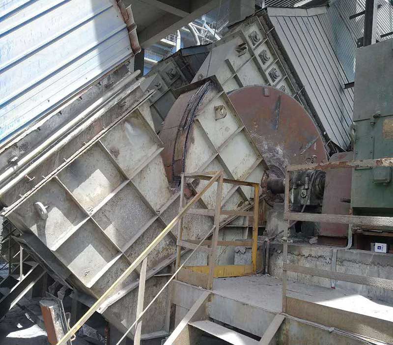 干燥機(jī)廢氣風(fēng)機(jī)使用現(xiàn)場(chǎng)、